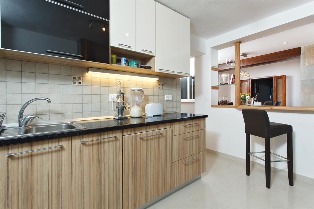 Villa Luna Sutomiscica Экстерьер фото