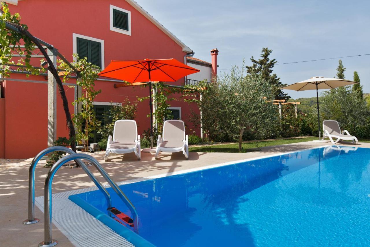 Villa Luna Sutomiscica Экстерьер фото