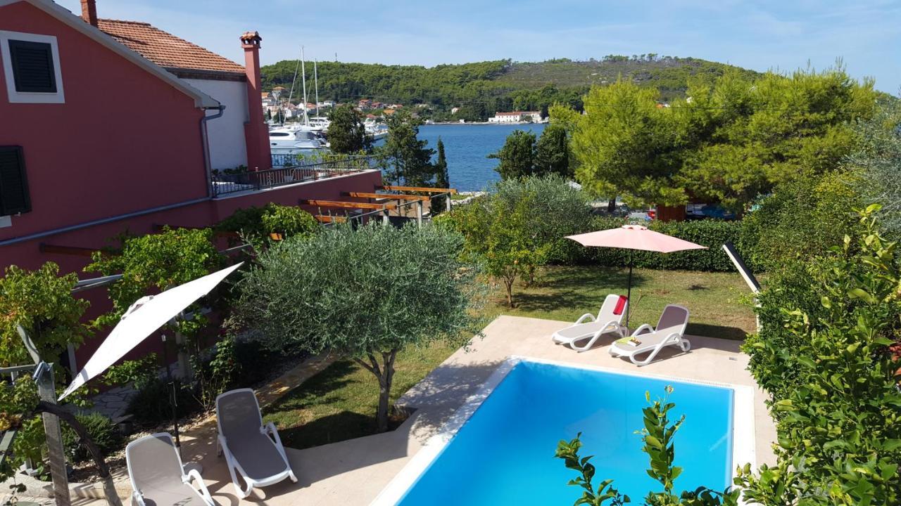 Villa Luna Sutomiscica Экстерьер фото