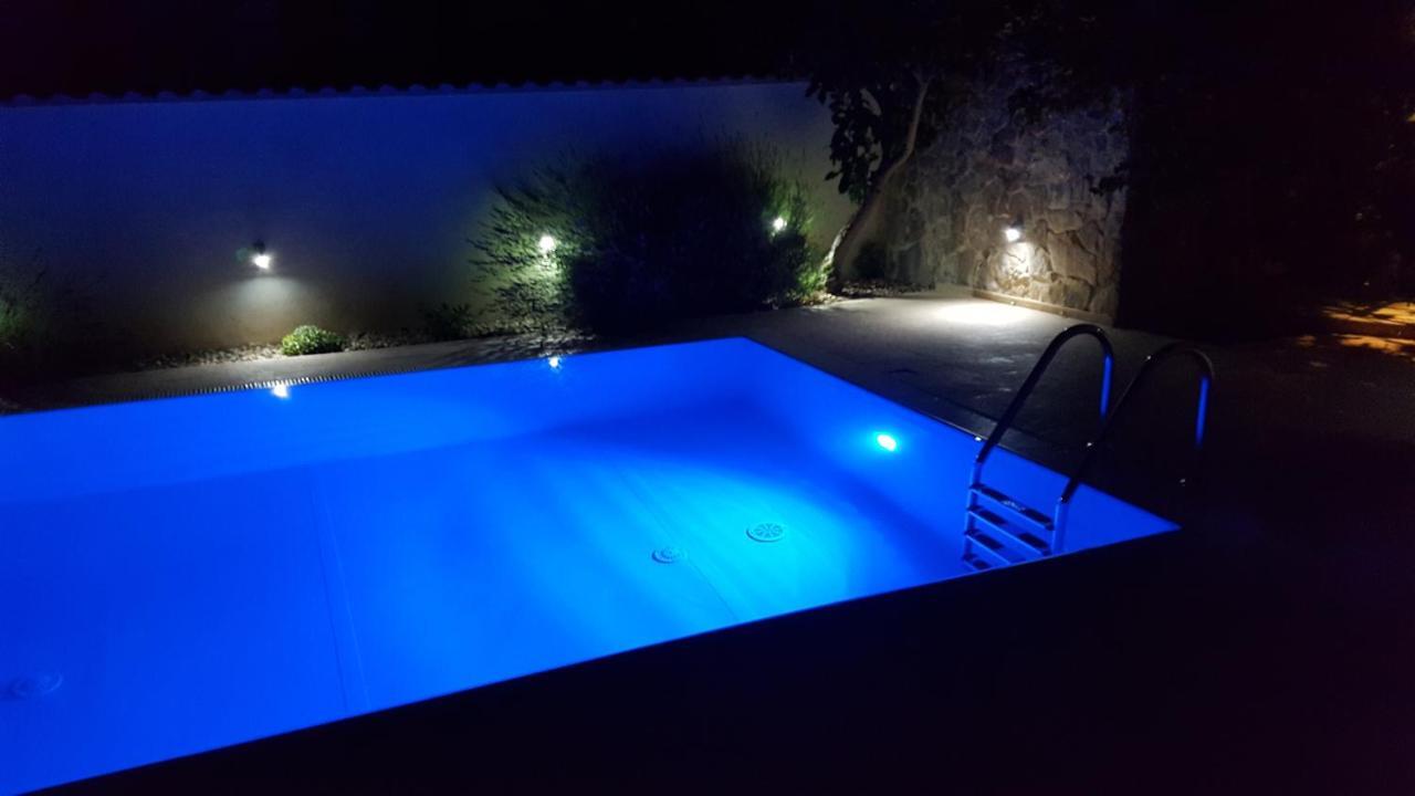 Villa Luna Sutomiscica Экстерьер фото